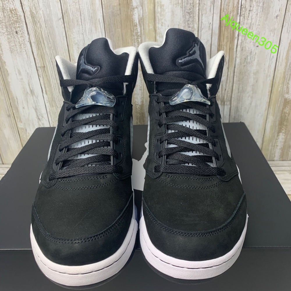 Air Jordan 5 Retro Moonlight Oreo Men’s Black Light Blue White - Picture 2 of 6